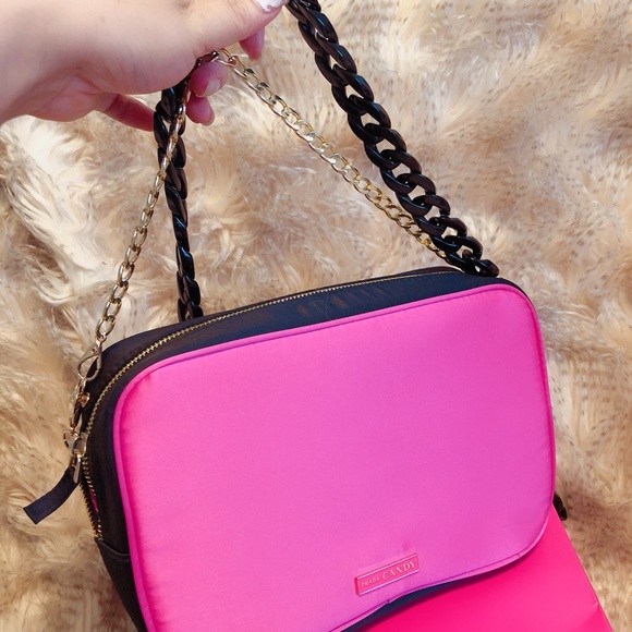 Prada cosmetic pouch &Chain - Picture 3 of 6